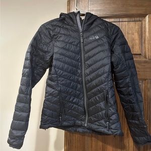 Mountain hardwear coat